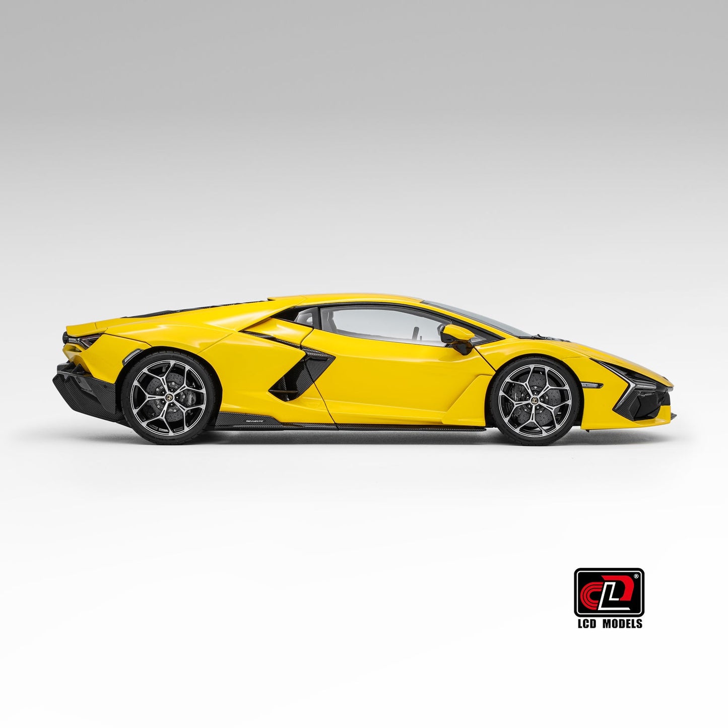 LCD 2024 Lamborghini Revuelto Yellow 1:18