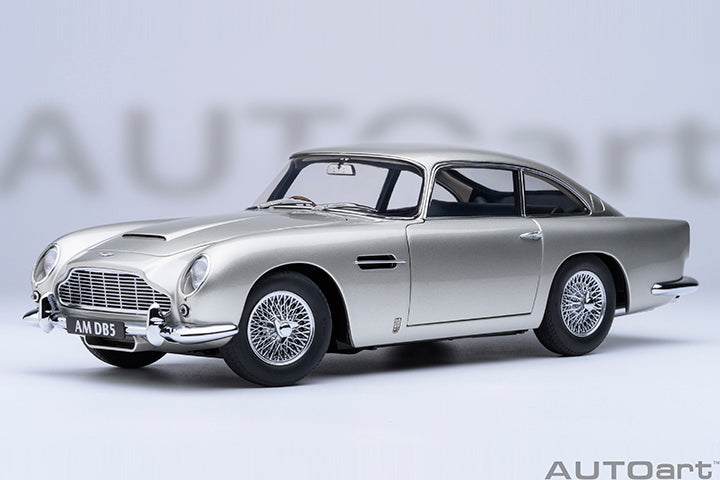 STM Diecast AUTOart Aston Martin DB5 Birch Silver 1:18