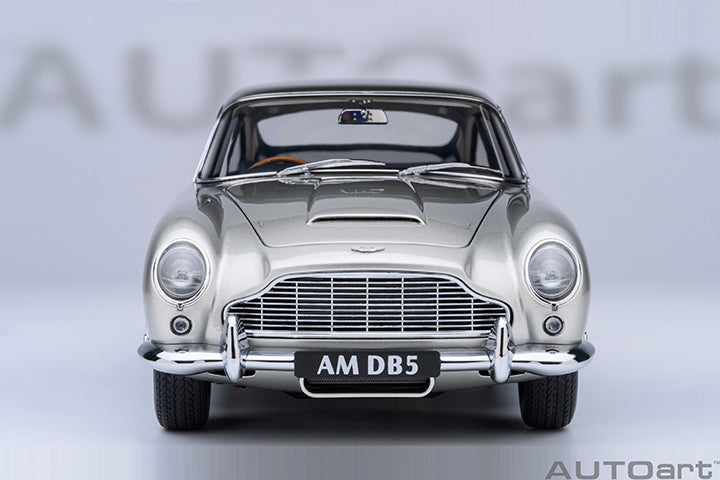 STM Diecast AUTOart Aston Martin DB5 Birch Silver 1:18 - View 5
