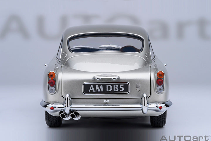 STM Diecast AUTOart Aston Martin DB5 Birch Silver 1:18 - View 6