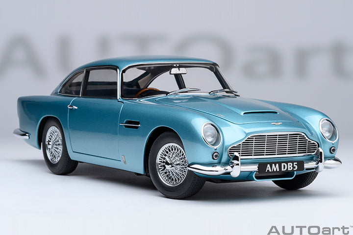 AUTOart Aston Martin DB5 Caribbean Pearl Blue 1:18