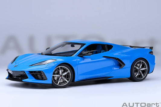 STM Diecast AUTOart Chevy Corvette C8 Z51 Rapid Blue 1:18 - View 2