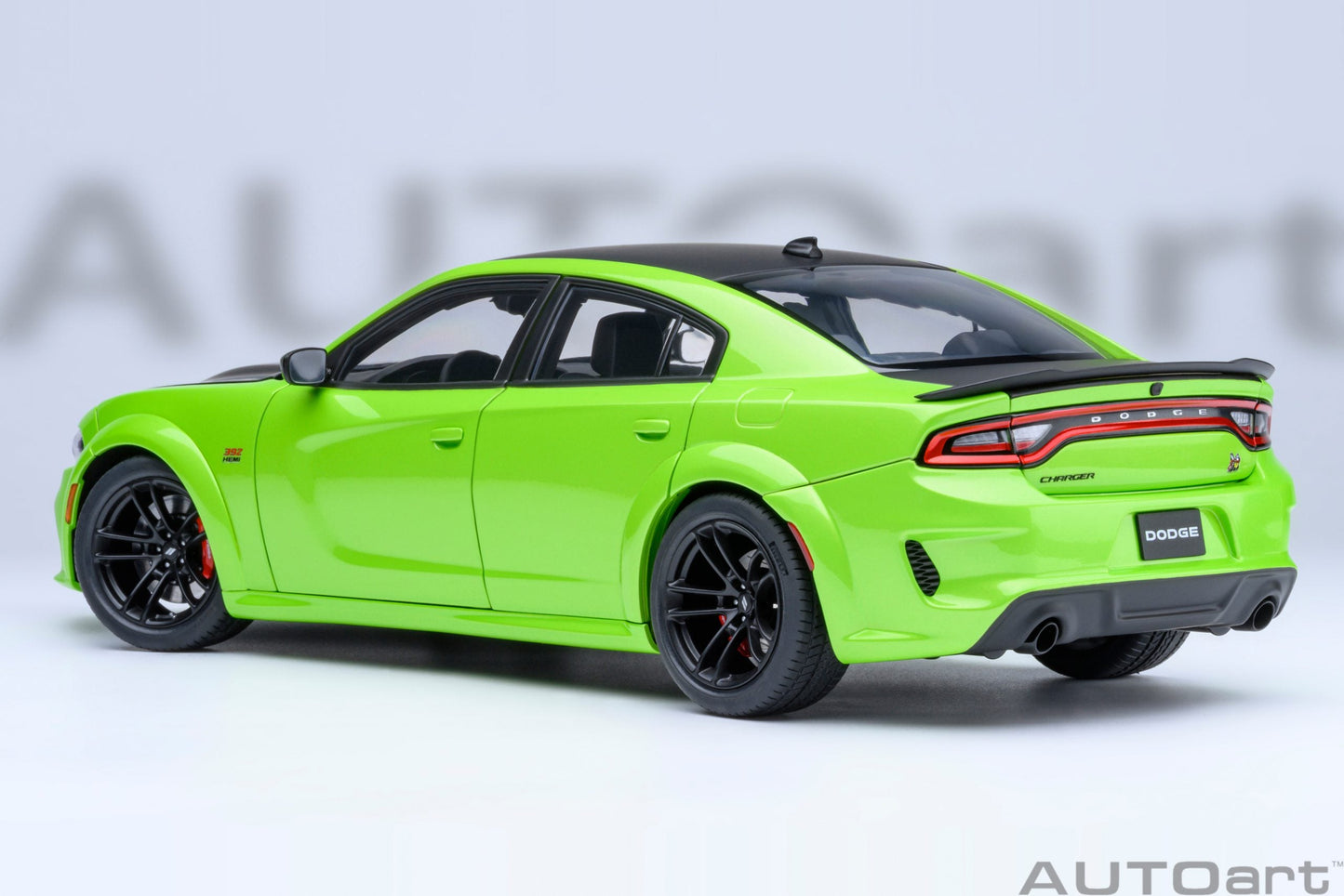 AUTOart Dodge Charger R/T Scat Pack Widebody Sublime Green 1:18