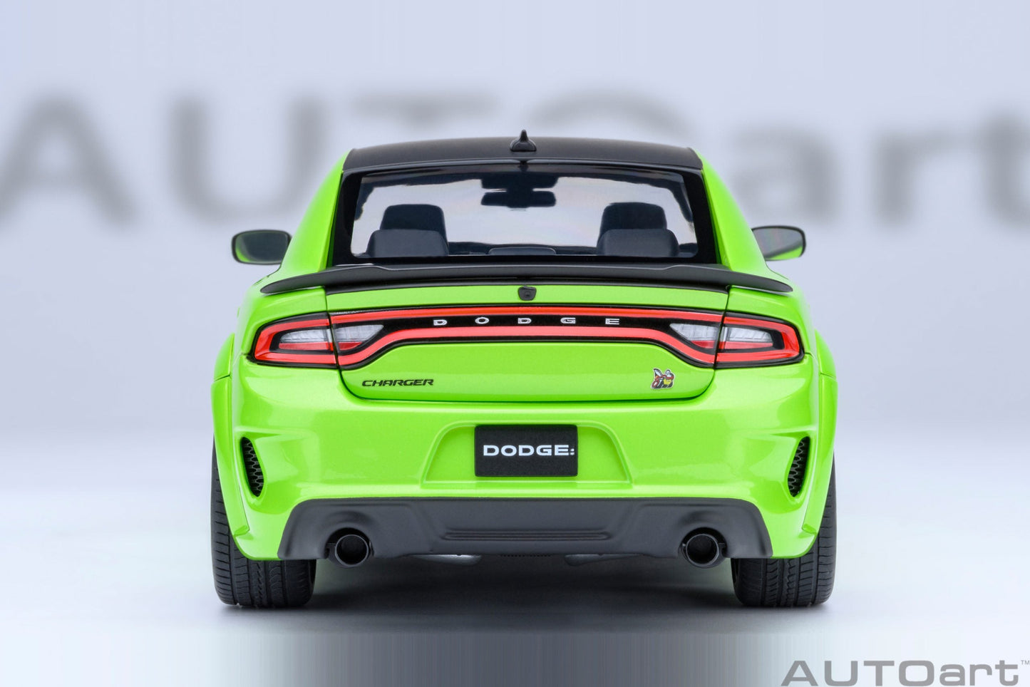 AUTOart Dodge Charger R/T Scat Pack Widebody Sublime Green 1:18