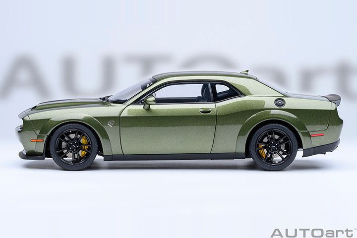 AUTOart 2022 Dodge Challenger SRT Jailbreak F8 Green 1:18