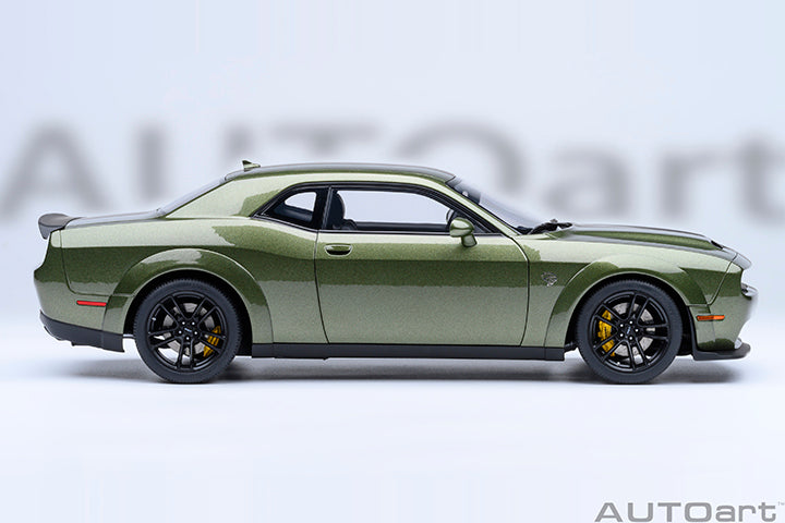 AUTOart 2022 Dodge Challenger SRT Jailbreak F8 Green 1:18