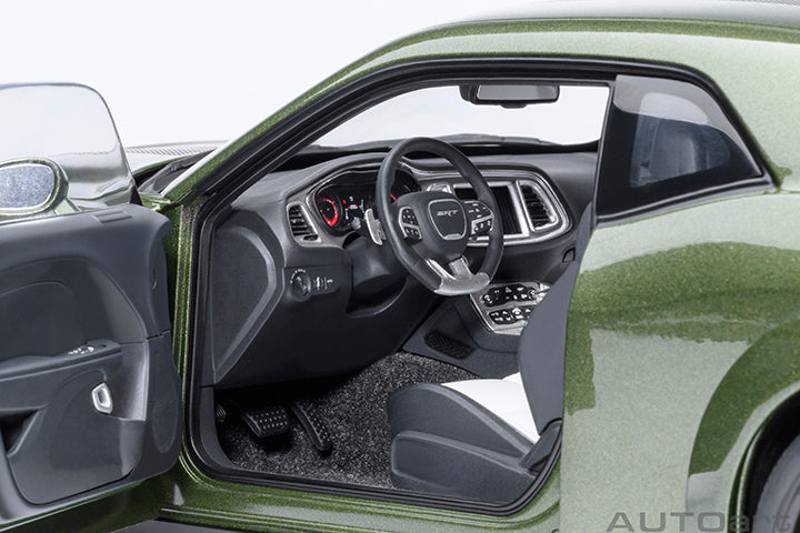 AUTOart 2022 Dodge Challenger SRT Jailbreak F8 Green 1:18