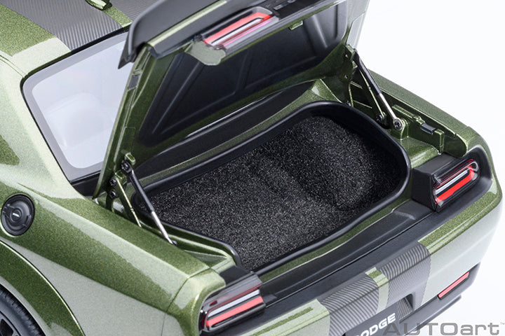 AUTOart 2022 Dodge Challenger SRT Jailbreak F8 Green 1:18