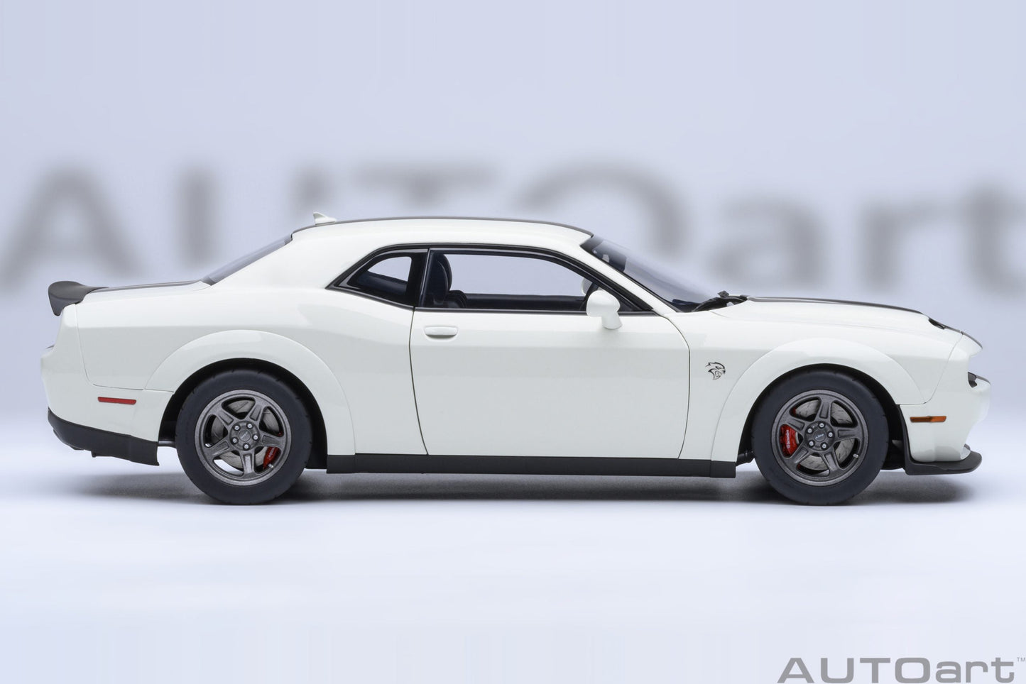 AUTOart 2023 Dodge Challenger SRT Super Stock Knuckle White 1:18