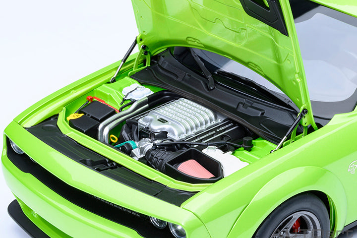 AUTOart 2023 Dodge Challenger SRT Super Stock Sublime Green 1:18