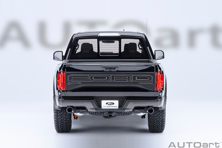 STM Diecast AUTOart 2019 Ford F-150 Raptor Supercrew Agate Black 1:18 - View 6