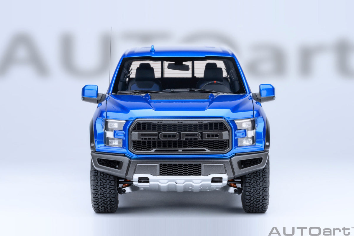 STM Diecast AUTOart 2019 Ford F-150 Raptor Supercrew Velocity Blue 1:18 - View 7
