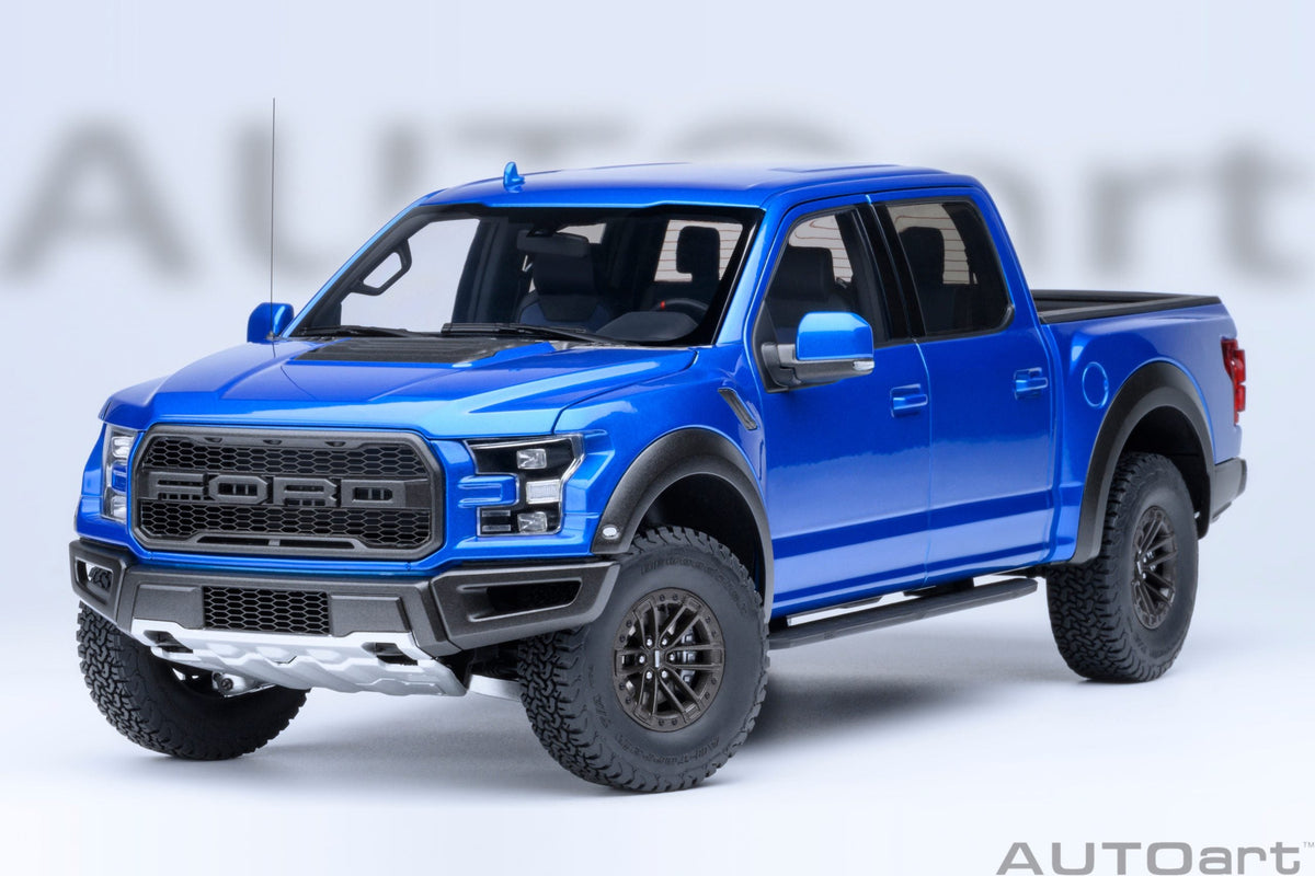 STM Diecast AUTOart 2019 Ford F-150 Raptor Supercrew Velocity Blue 1:18 - View 2