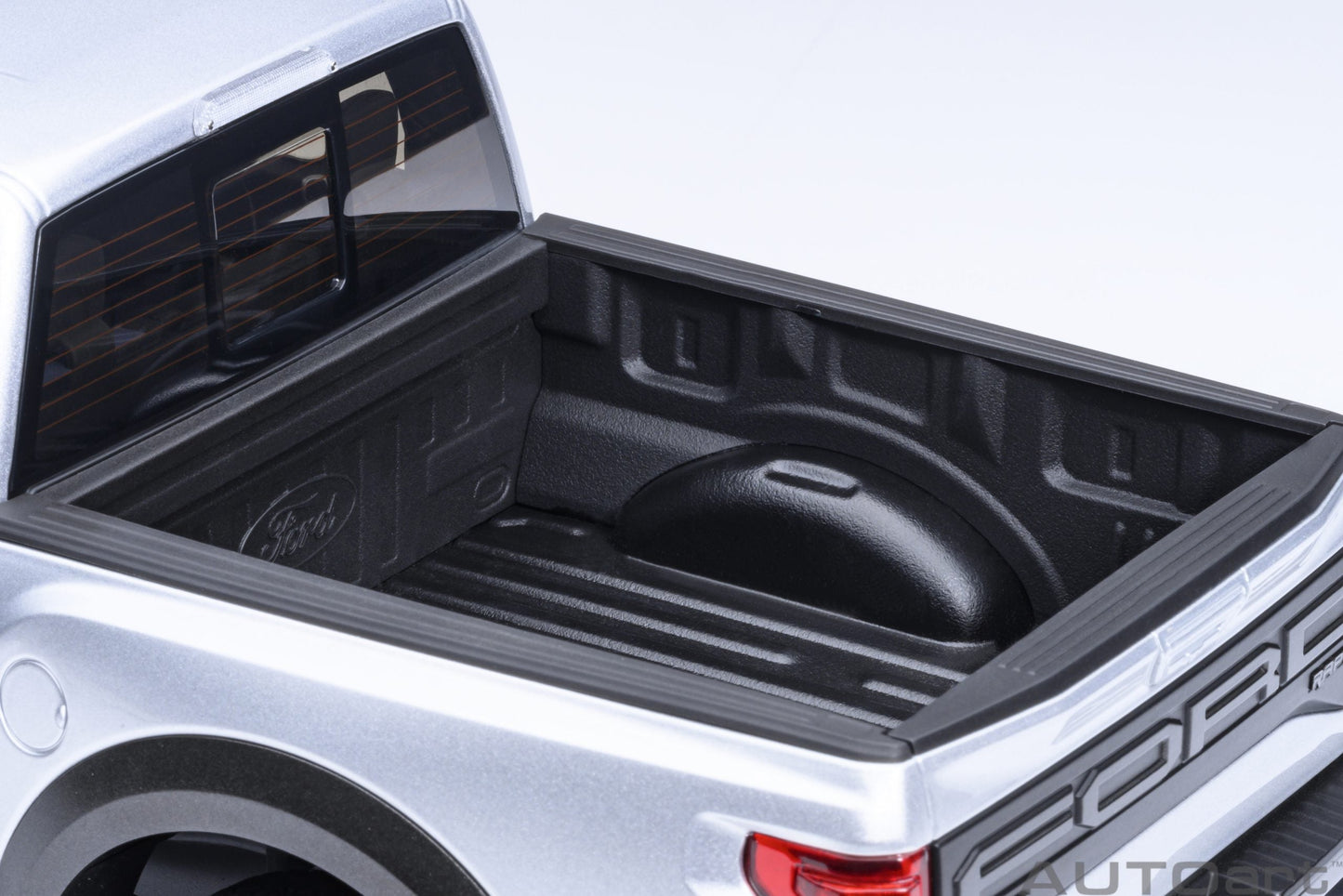 AUTOart 2019 Ford F-150 Raptor Supercrew Ingot Silver 1:18