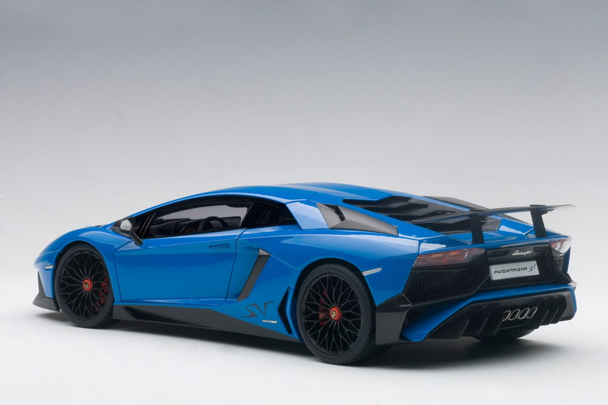 STM Diecast AUTOart 2015 Lamborghini Aventador LP750-4 SV Blu Lemans (Blue) 1:18 - View 2