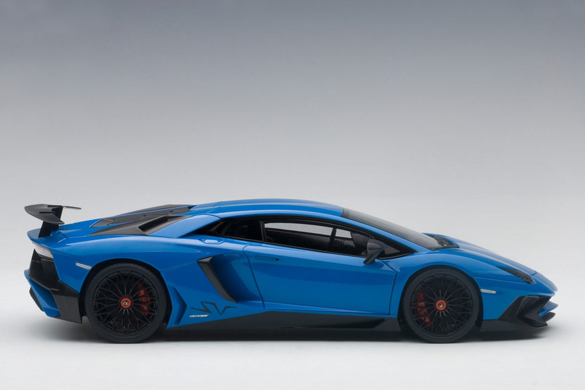 STM Diecast AUTOart 2015 Lamborghini Aventador LP750-4 SV Blu Lemans (Blue) 1:18 - View 4