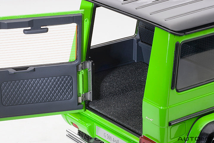 AUTOart Mercedes-Benz G500 4x4 2 G-Class Alien Green 1:18