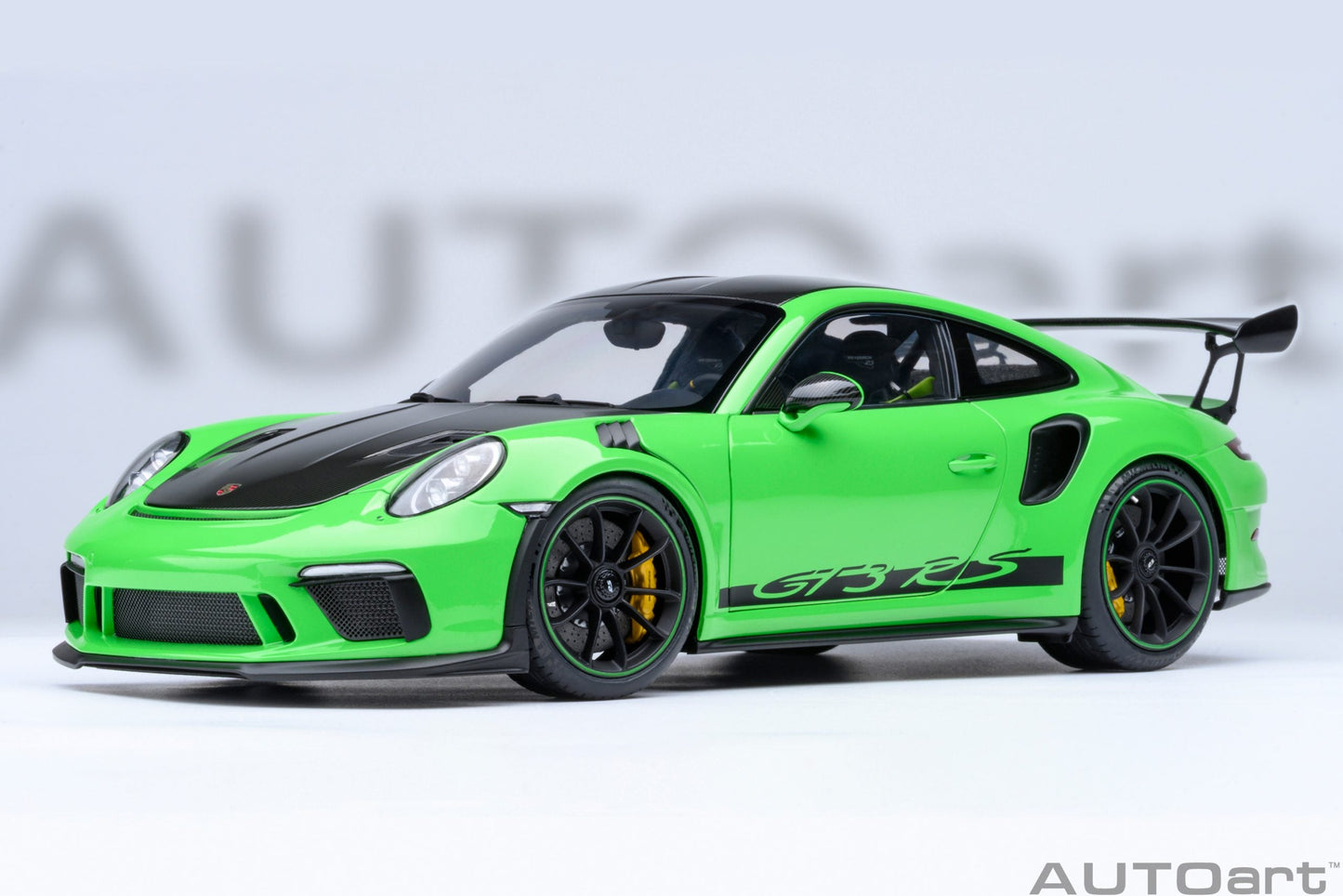 AUTOart Porsche 911 991.2 GT3 RS w/ Weissach Pkg Lizard Green 1:18
