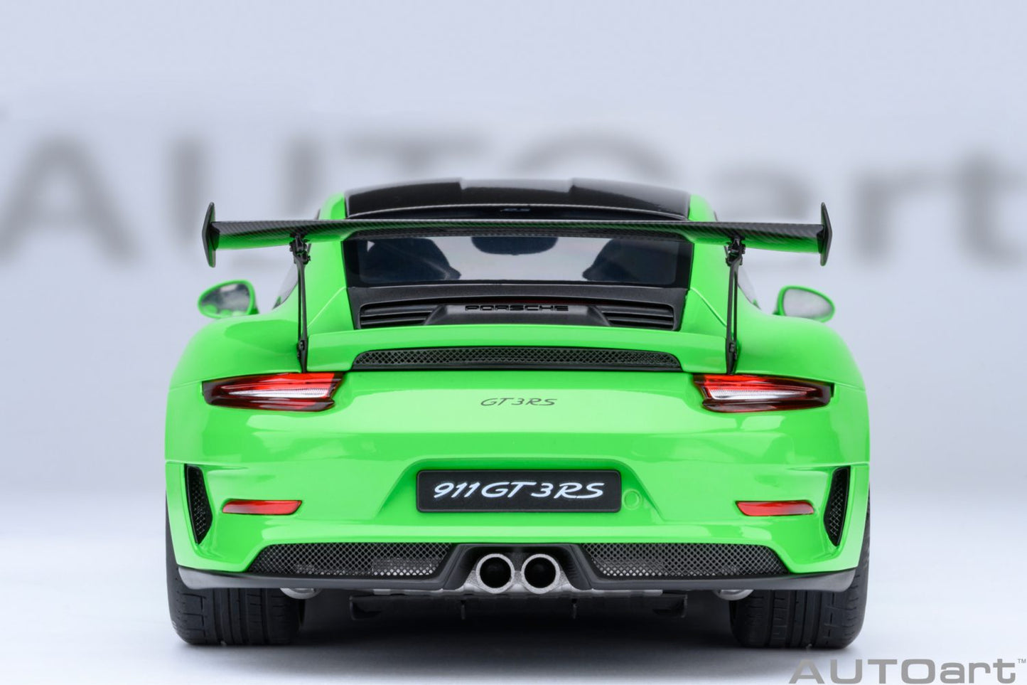 AUTOart Porsche 911 991.2 GT3 RS w/ Weissach Pkg Lizard Green 1:18