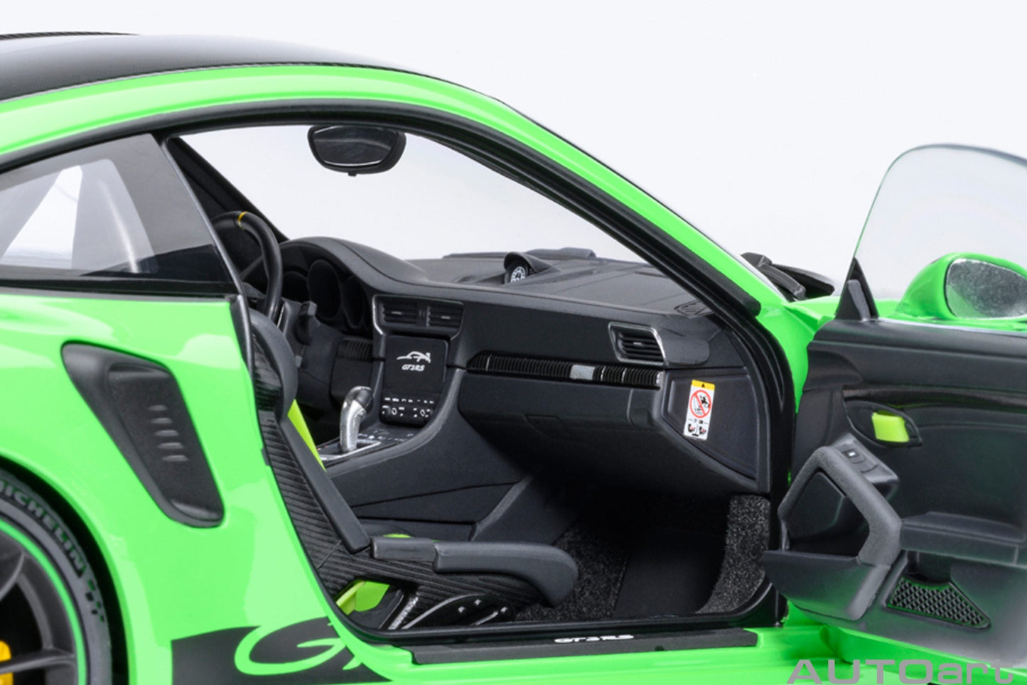 AUTOart Porsche 911 991.2 GT3 RS w/ Weissach Pkg Lizard Green 1:18