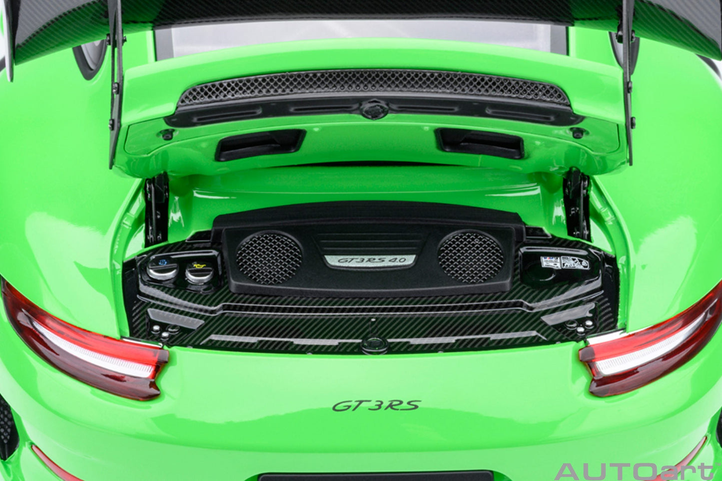AUTOart Porsche 911 991.2 GT3 RS w/ Weissach Pkg Lizard Green 1:18
