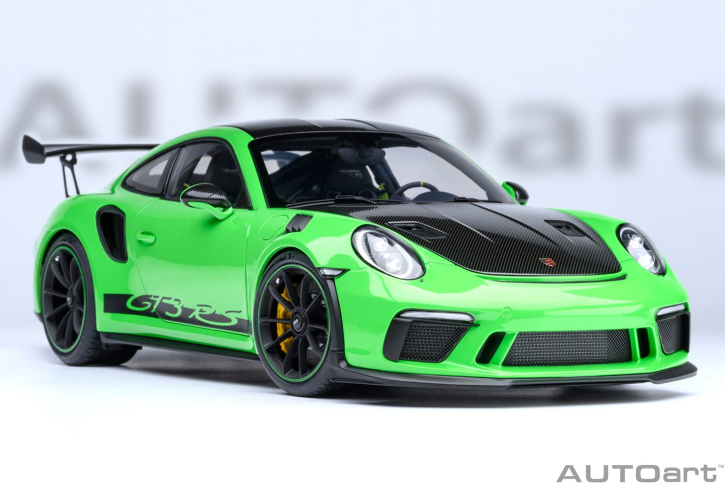 AUTOart Porsche 911 991.2 GT3 RS w/ Weissach Pkg Lizard Green 1:18