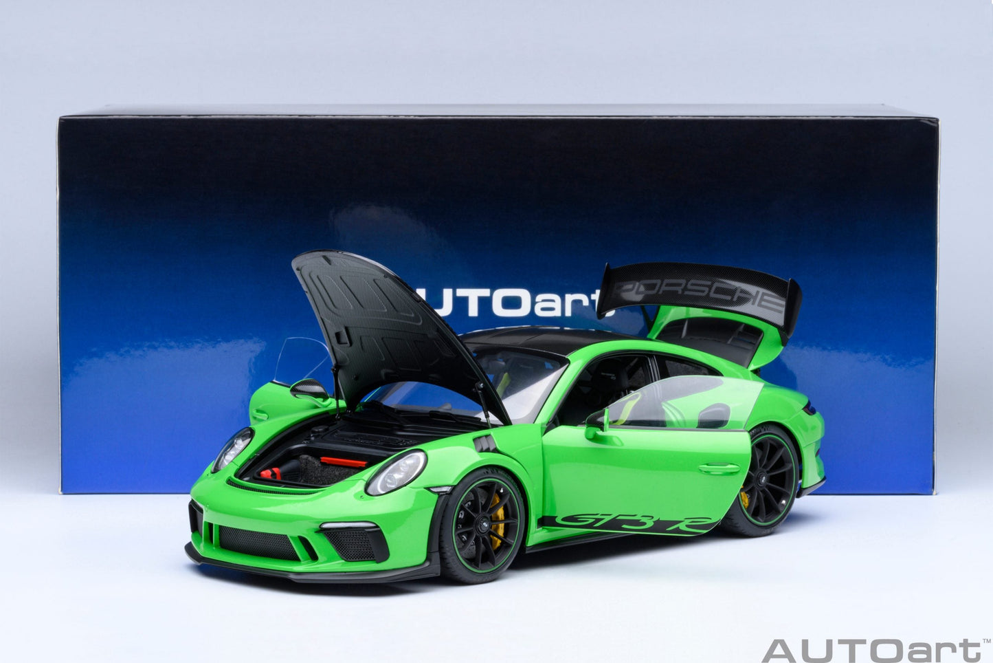 AUTOart Porsche 911 991.2 GT3 RS w/ Weissach Pkg Lizard Green 1:18