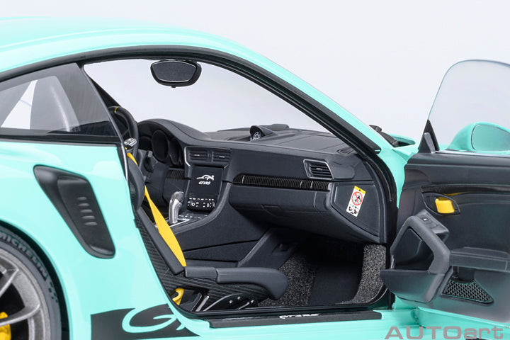 AUTOart Porsche 911 991.2 GT3 RS Mint Green 1:18