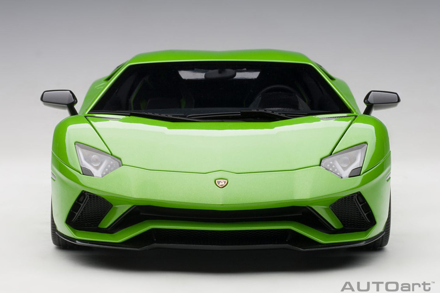 AUTOart 2017 Lamborghini Aventador S Verde Mantis (Pearl Green) 1:18