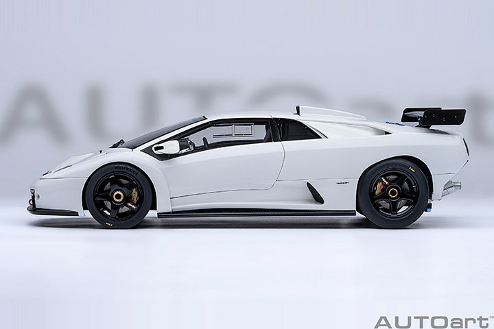AUTOart Lamborghini Diablo GTR Impact White 1:18