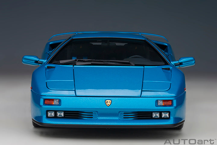 STM Diecast AUTOart 1995 Lamborghini Diablo SE30 Blue Sirena Metallic Blue 1:18 - View 5