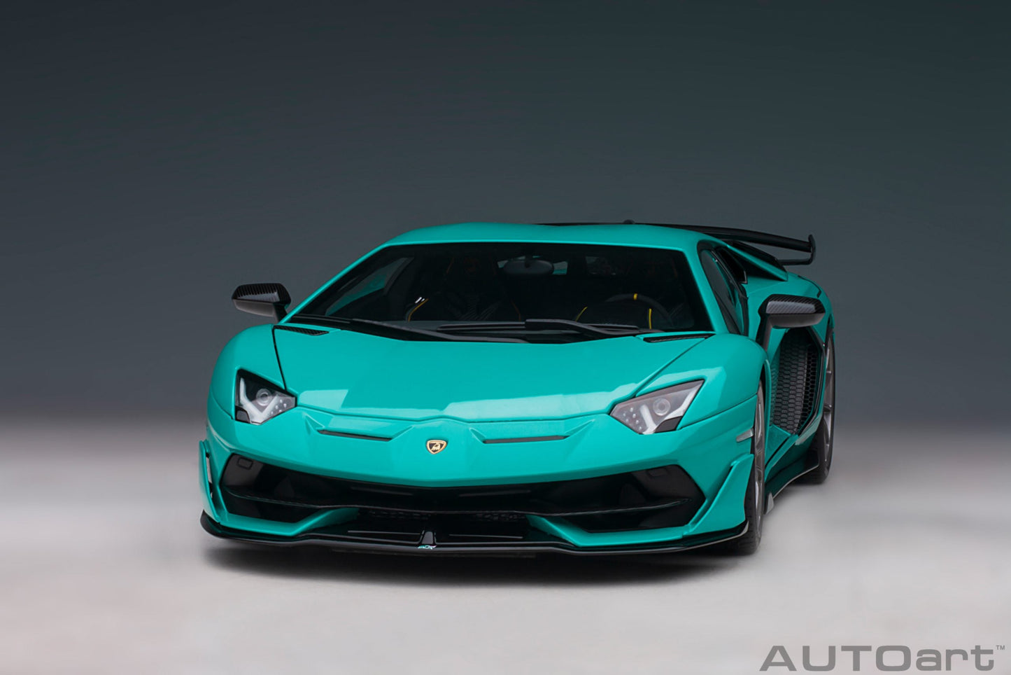 AUTOart Lamborghini Aventador SVJ Blu Glauco (Solid Blue) 1:18