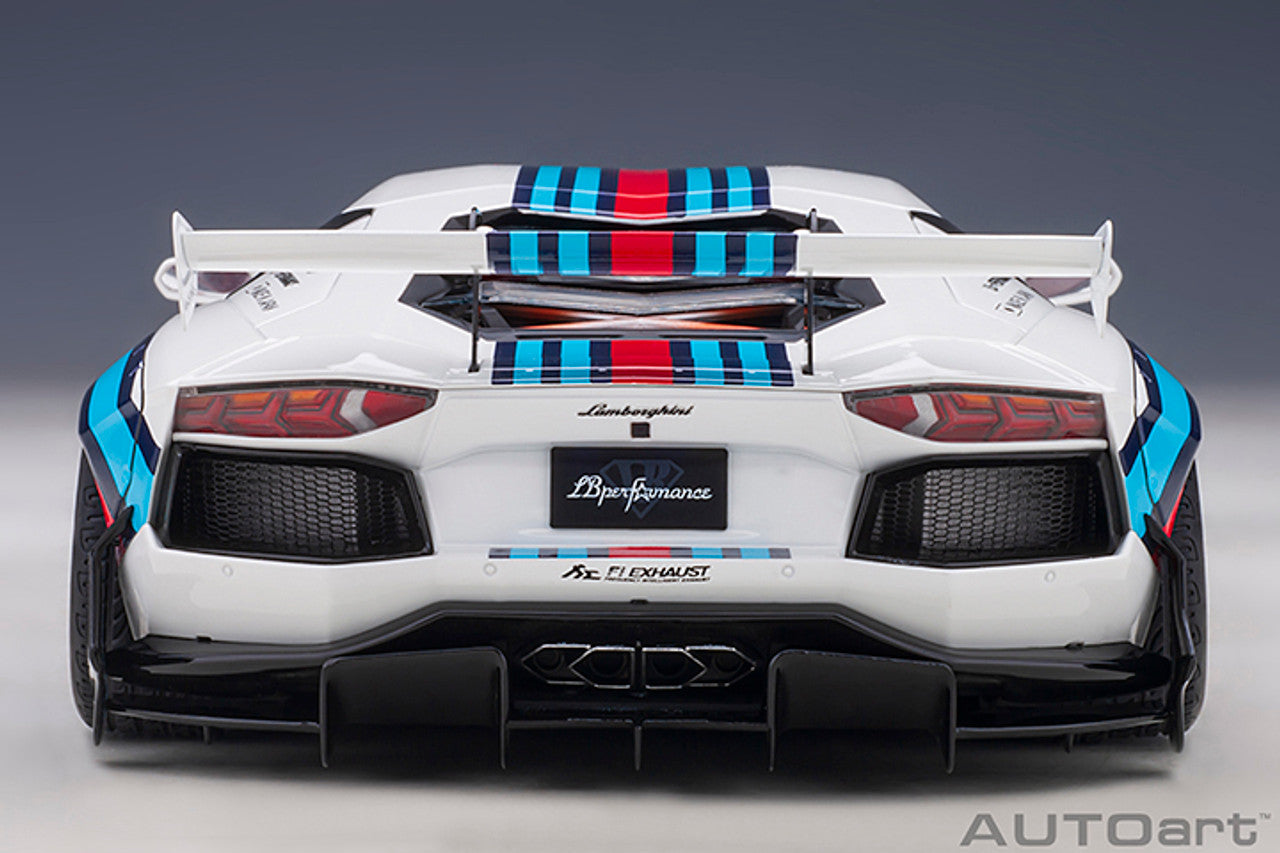 AUTOart Lamborghini Aventador Liberty Walk LB-Works Limited Edition Martini Livery 1:18 (Preowned))