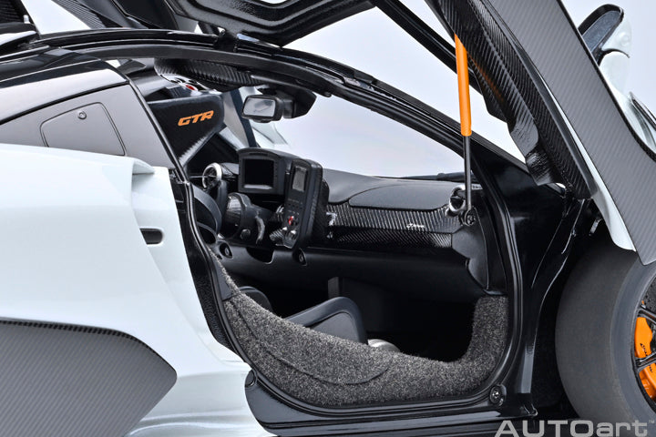 AUTOart Mclaren Senna GTR Silica White 1:18
