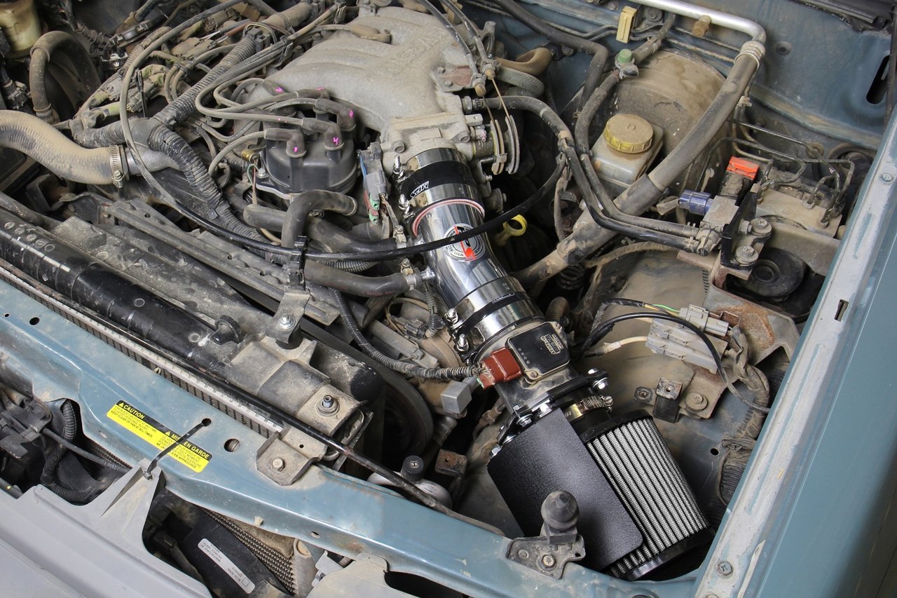 HPS Shortram Air Intake Kit 1999-2004 Nissan Frontier 3.3L V6 Non Supercharged, Includes Heat Shield, Red