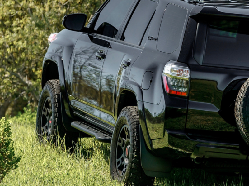 Cali Raised LED Cali Raised 10-24 Toyota 4Runner Step Ed Bolt On Rock Sliders - Kick Out/PwdrCoat Plate/Pwdr CR2683