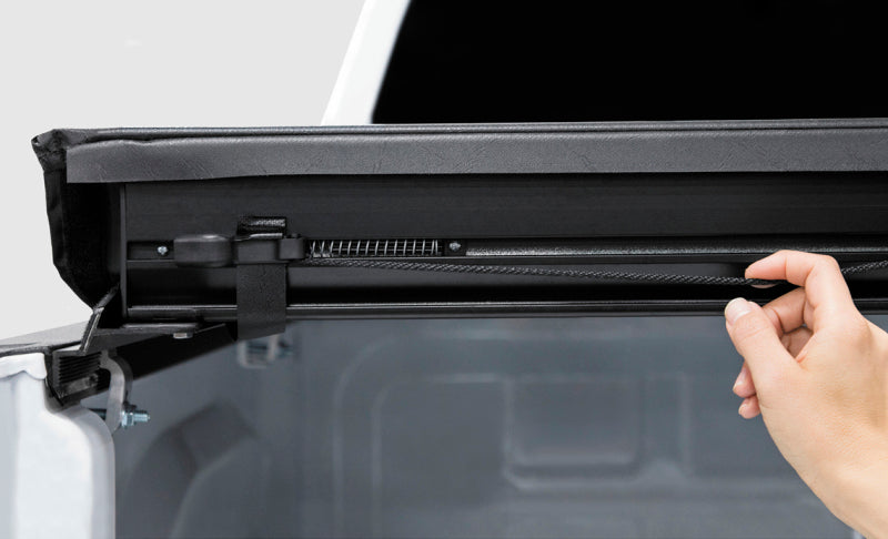 Access Limited 04-07 Chevy/GMC Full Size 5ft 8in Bed Roll-Up Cover 22269
