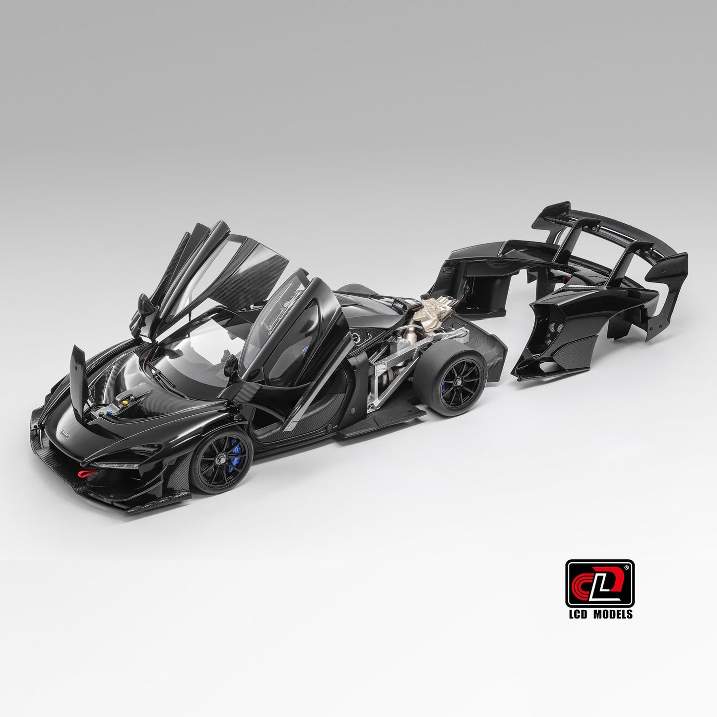 LCD Mclaren Senna GTR Black 1:18