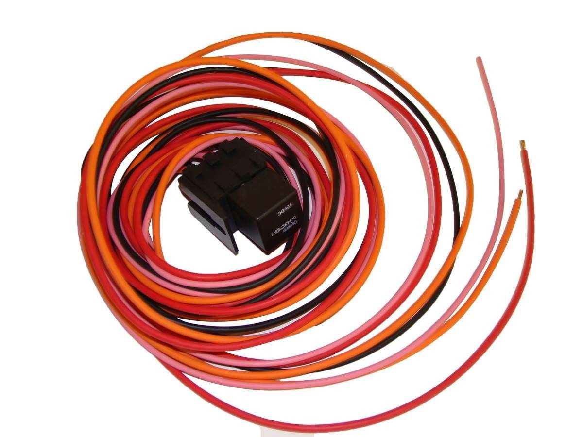 Universal Relay With Mounting Base & Wiring - 500479