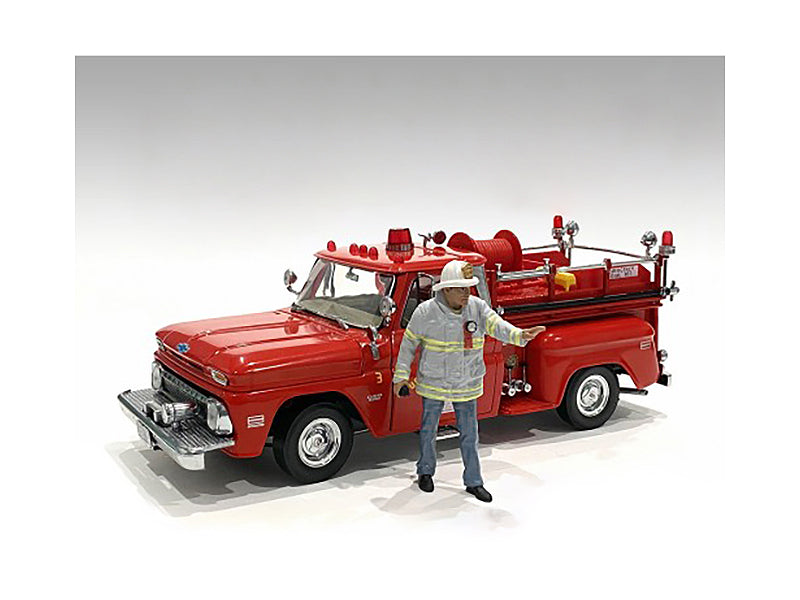 Rapid Vehicles "Firefighters" Fire Captain Figure for 1/24 Scale Models by American Diorama  free...