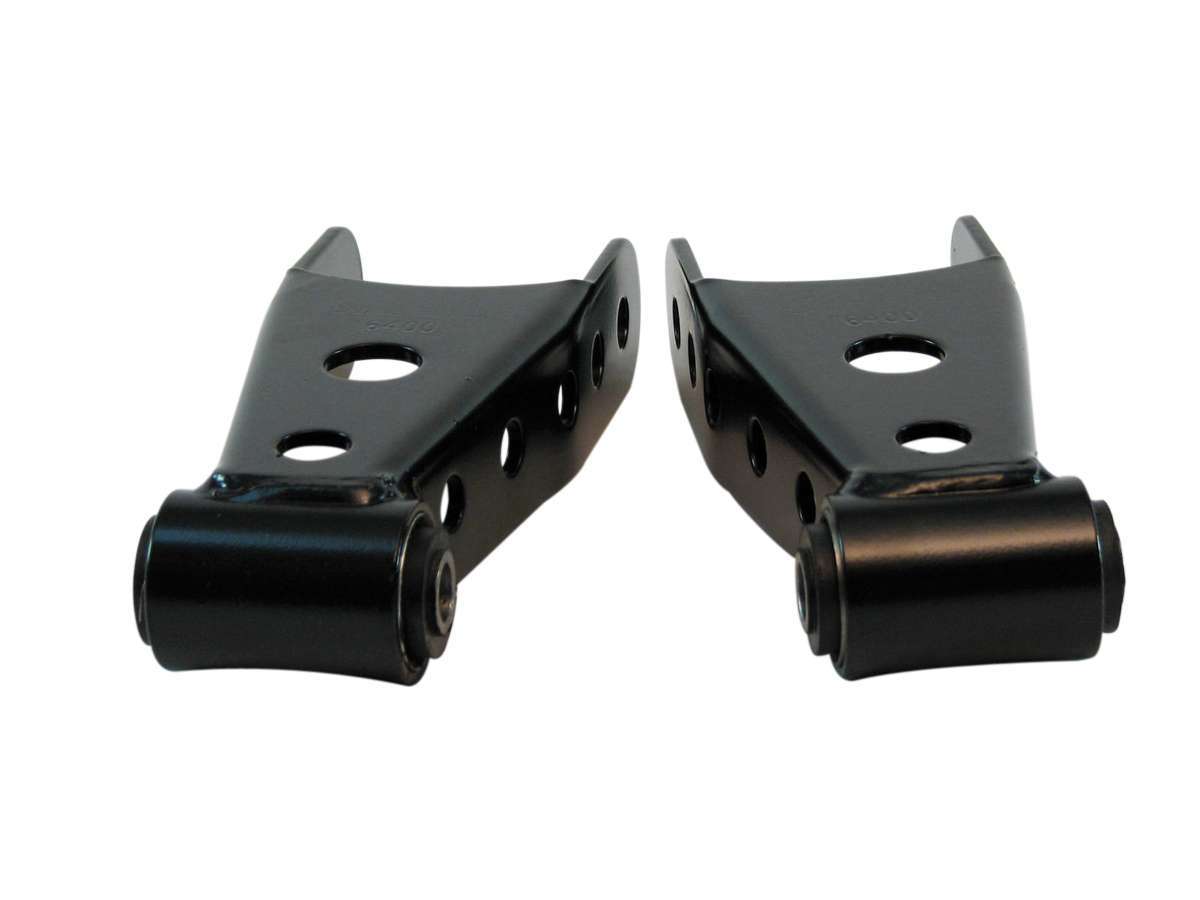 Shackle Kit Rear GM Pu 2IN Drop - 6400