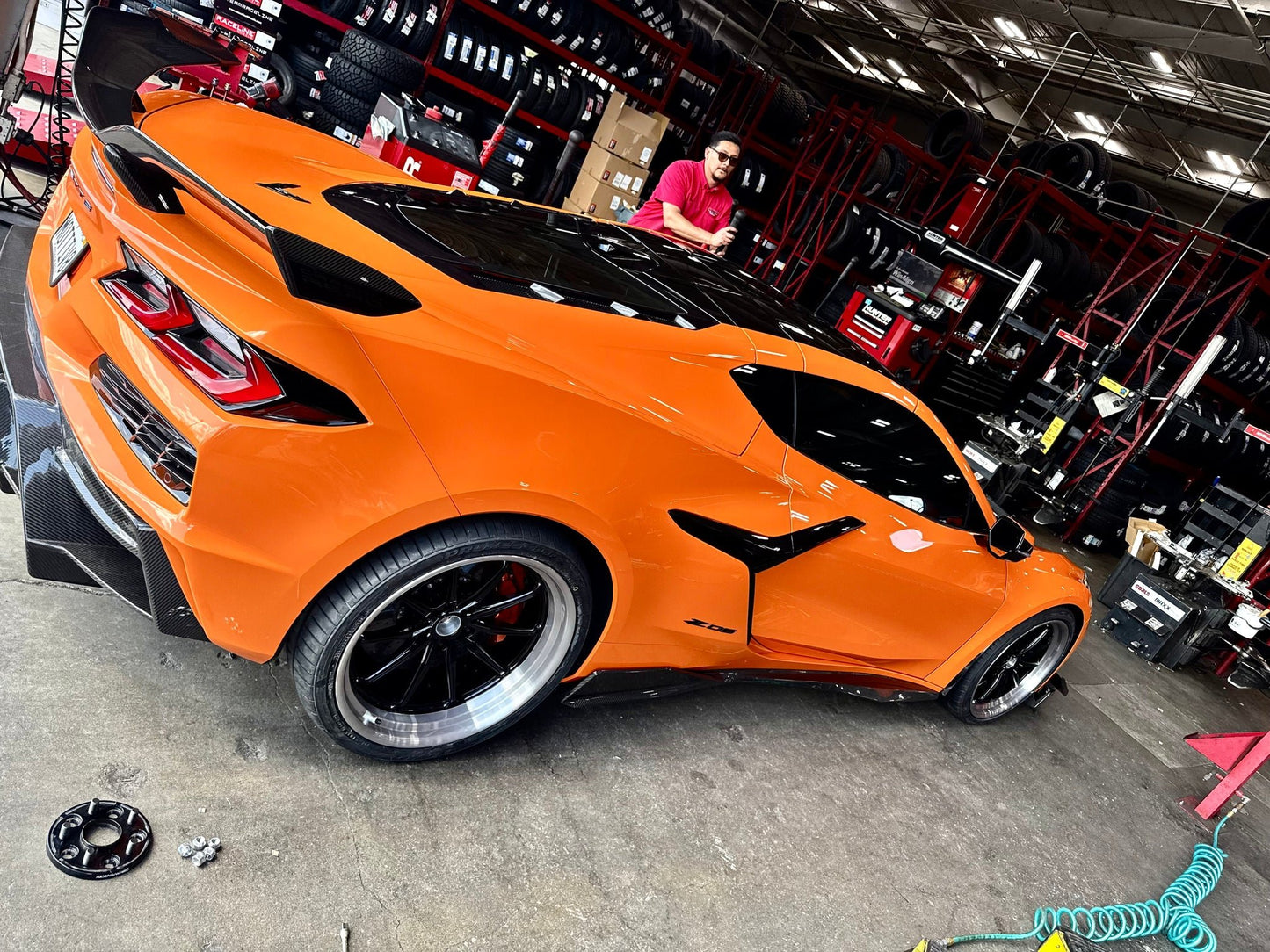 Z07R Side Skirts(z06, eRay, GS, GSX, ZR1, ZR1X,Stingray), Large Side Blade. Pre Preg 2x2 Carbon