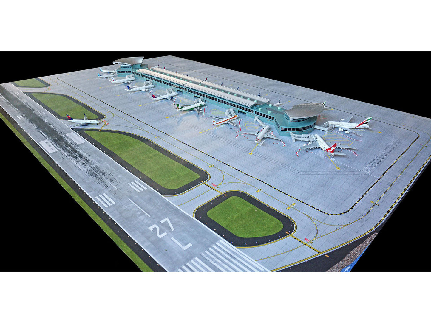 Deluxe Airport Mat for 1/400 Scale Models by GeminiJets  free shipping USA