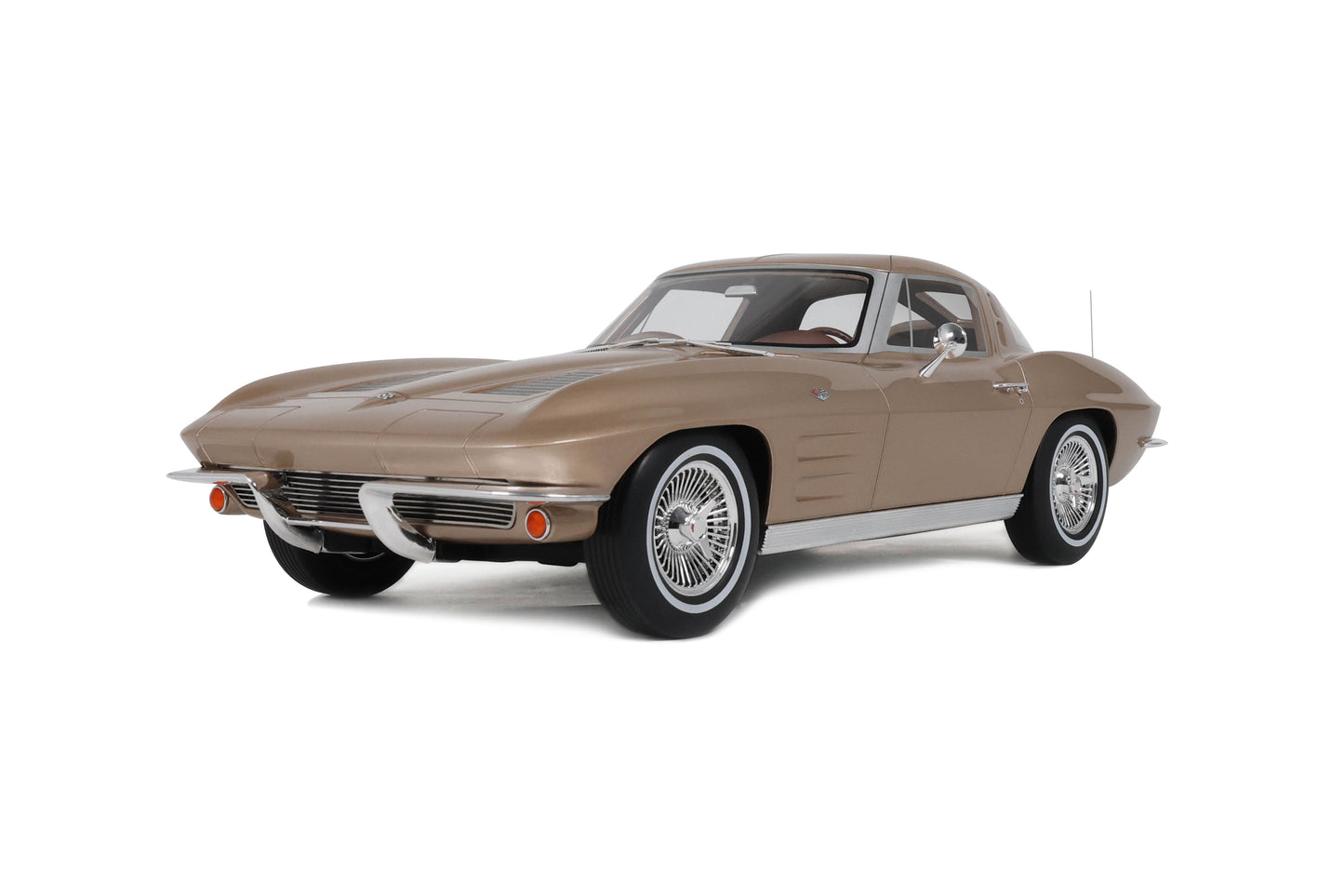 GT Spirit 1963 Chevy Corvette C2 Coupe Saddle Tan 1:12