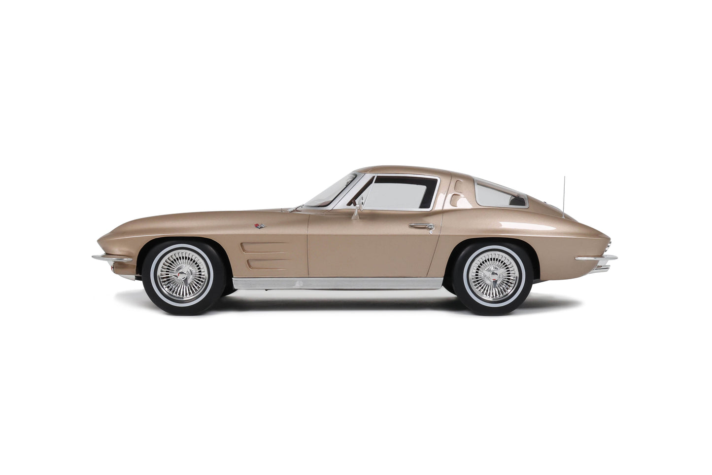 GT Spirit 1963 Chevy Corvette C2 Coupe Saddle Tan 1:12