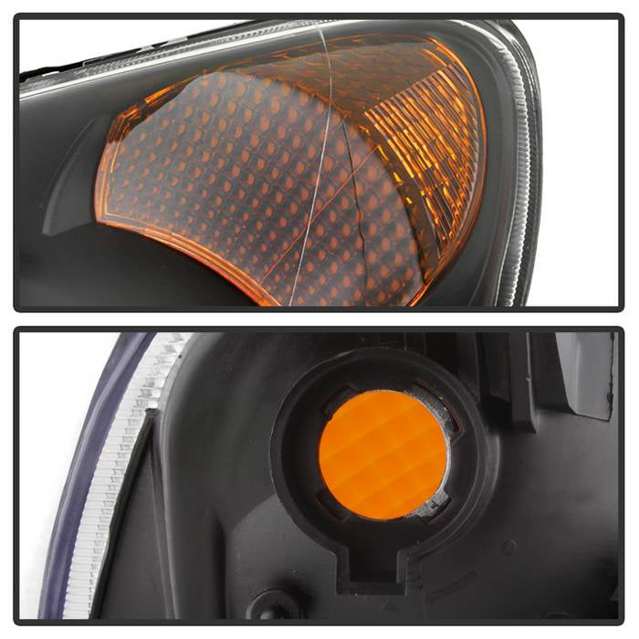SPYDER xTune 02-04 Honda CR-V Passenger Side Halogen Headlight - OE Right (HD-JH-HCRV02-AM-BK) 9942921