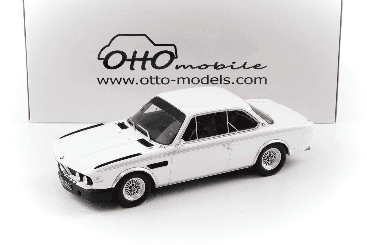 Otto 1972 BMW 3.0 (E9) CSL Chamonix White 1:18