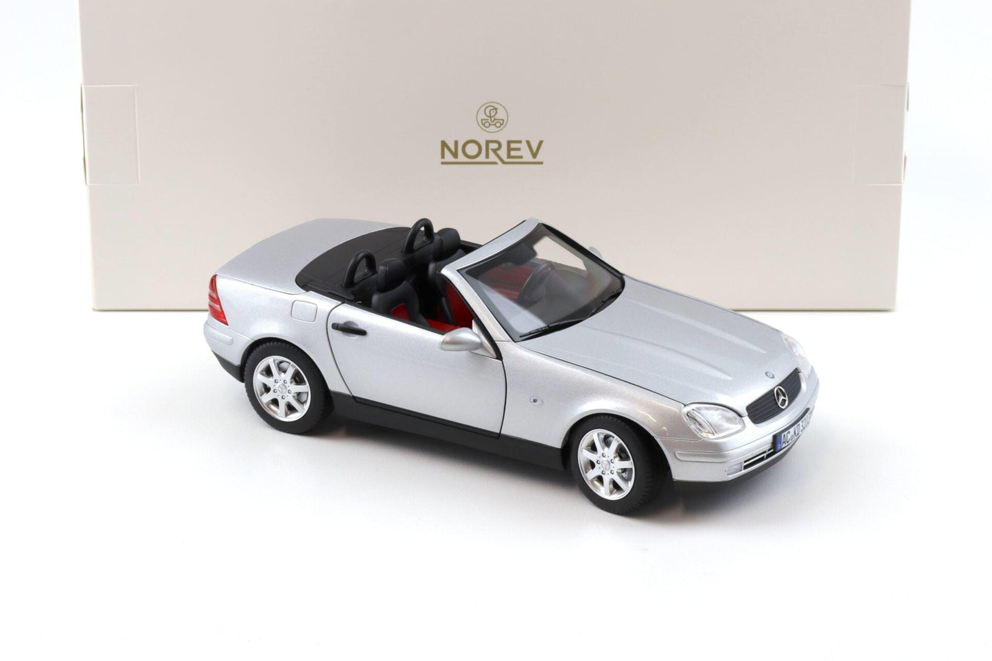 Norev 1996 Mercedes-Benz SLK R170 Convertible Brilliant Silver Metallic 1:18