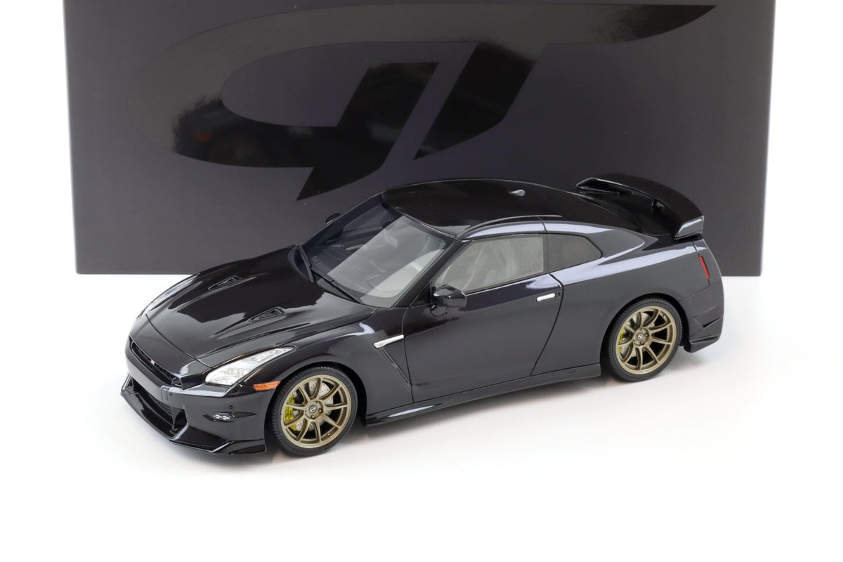 STM Diecast GT Spirit 2024 Nissan GT-R (R35) Skyline T-Spec Takumi Edition Purple 1:18