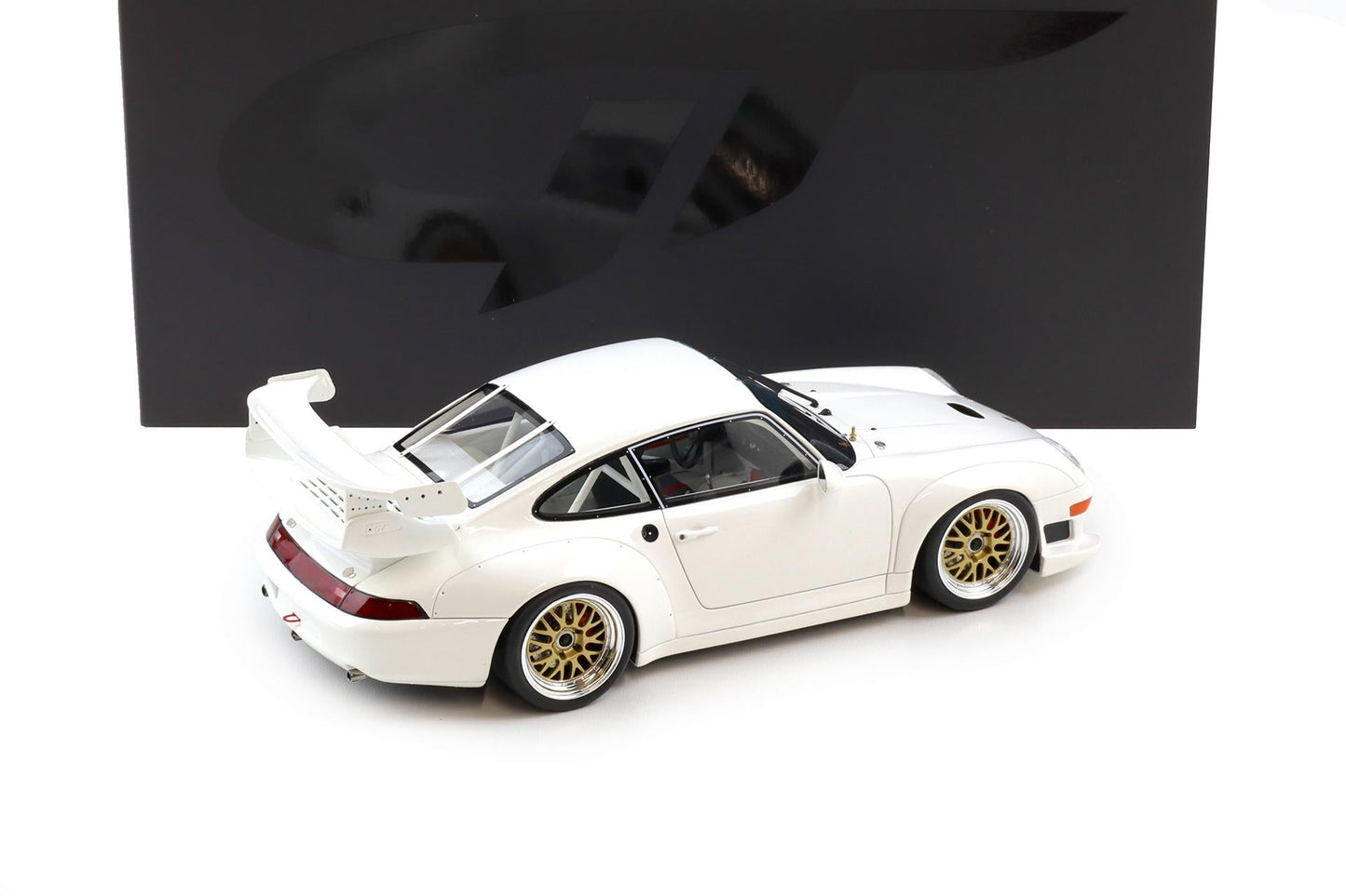 GT Spirit 1995 Porsche 911 993 GT2 Evo White 1:18